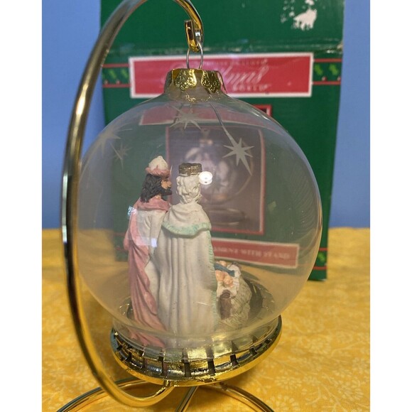 House of Lloyd-Christmas Around the World-3 Kings Ornament with Stand-Glass 1994 - Picture 4 of 5